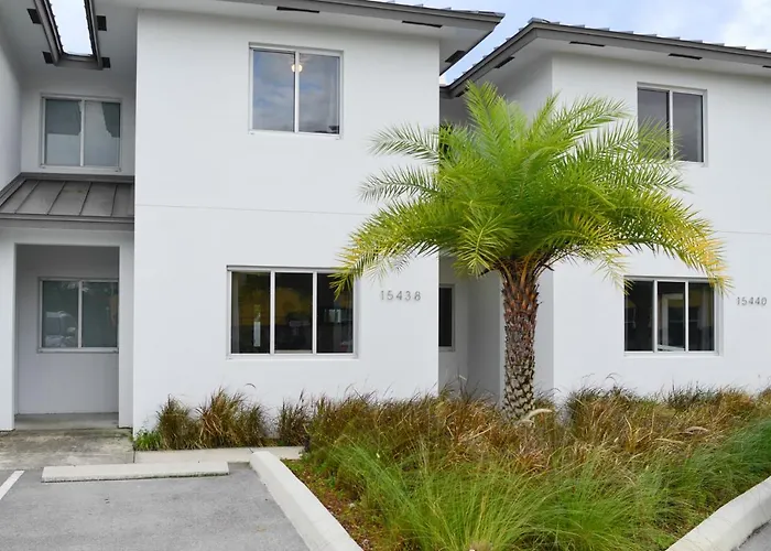 Amazing Townhouse 8 Miles From Wynwood - Nth5
